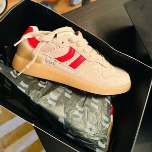 Women’s Sneakers - Blush Pink